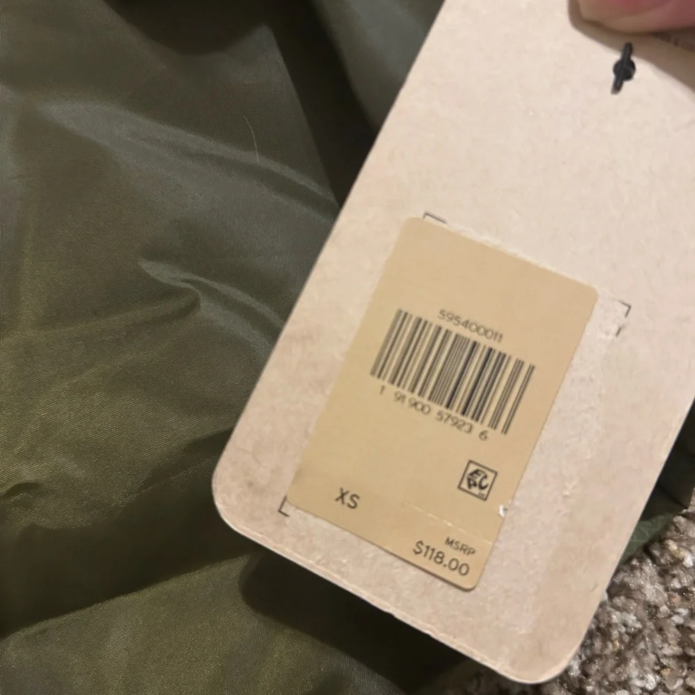 Levi's Quilted Liner Jacket Full zip Lightweight Bomber Green Women's XS NWT